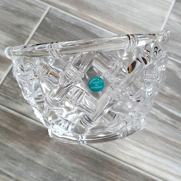 Tiffany & Co. 6" Crystal Serving Bowl Bamboo Basket Weave - Picture 1 of 6